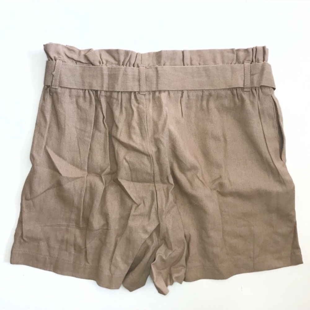 Heart & Hips Linen Blend Shorts - Picture 4 of 4